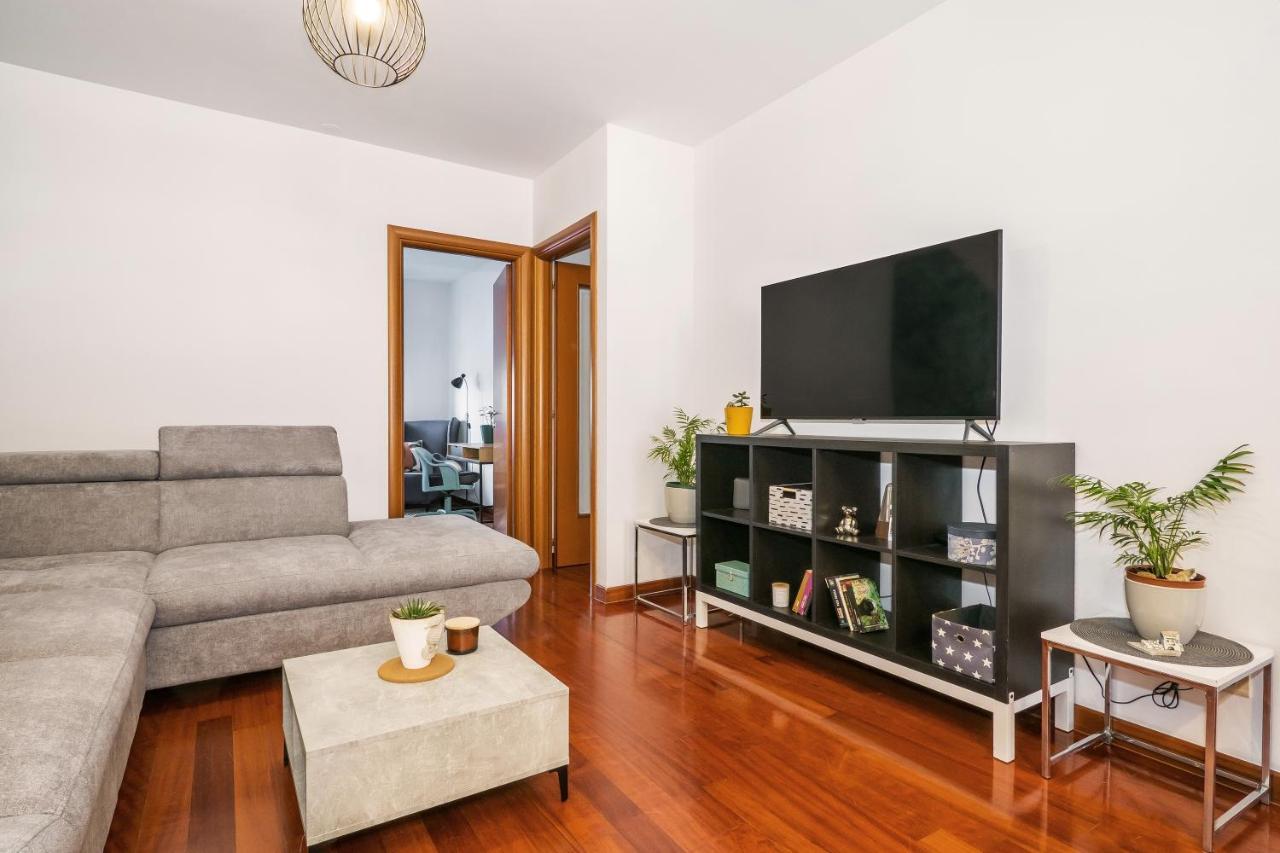 スプリトAiry 2-Br Apt W/ Open Layout & Modern Designアパートメント エクステリア 写真